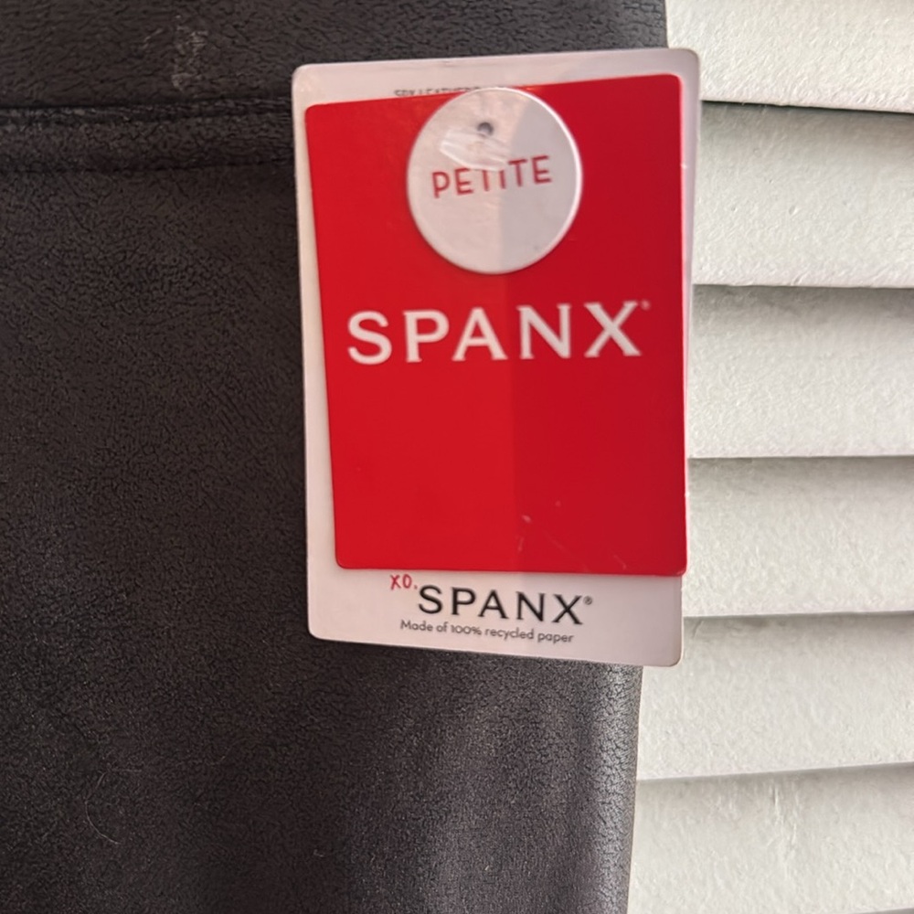SPANX Petite Black Leggings - Picture 2 of 5